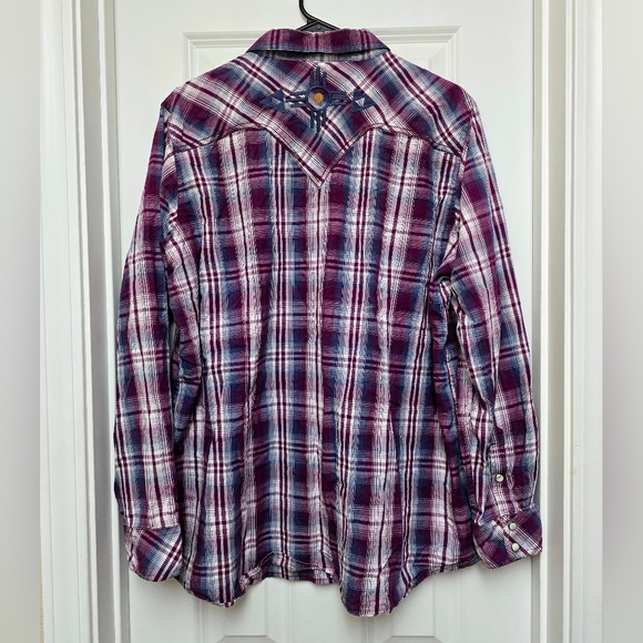 ARIAT Embroidered Lightweight Plaid Button Up Top - Picture 7 of 9